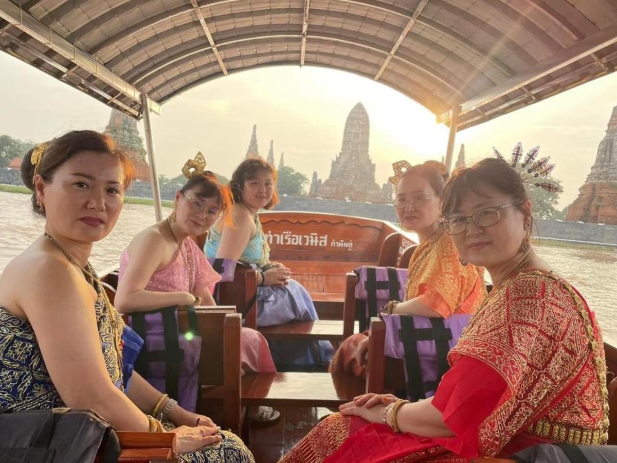Banchan Hostel Ayutthaya Eksteriør billede