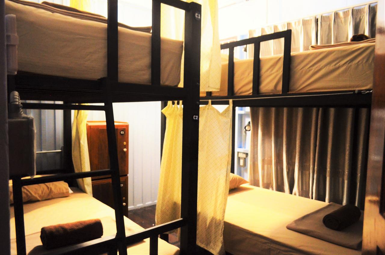 Banchan Hostel Ayutthaya Eksteriør billede
