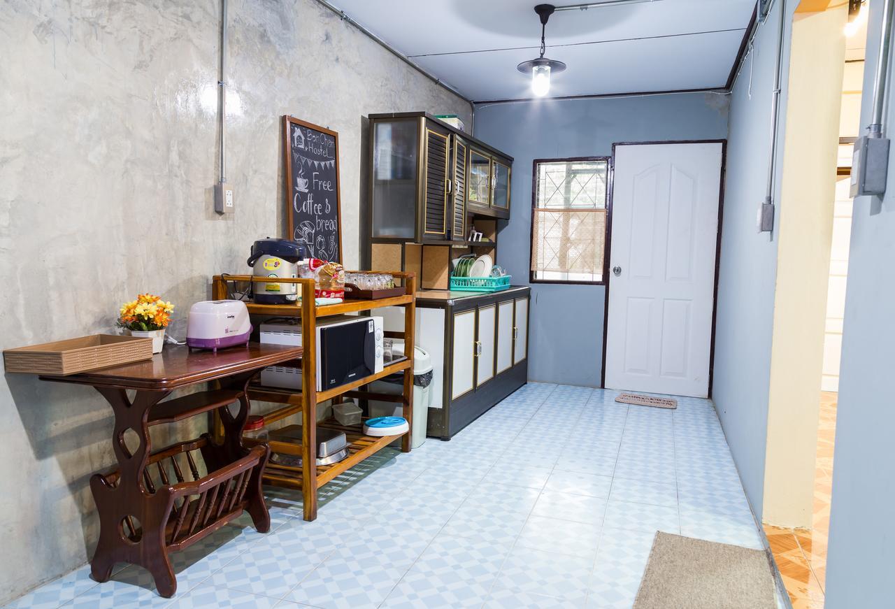 Banchan Hostel Ayutthaya Eksteriør billede