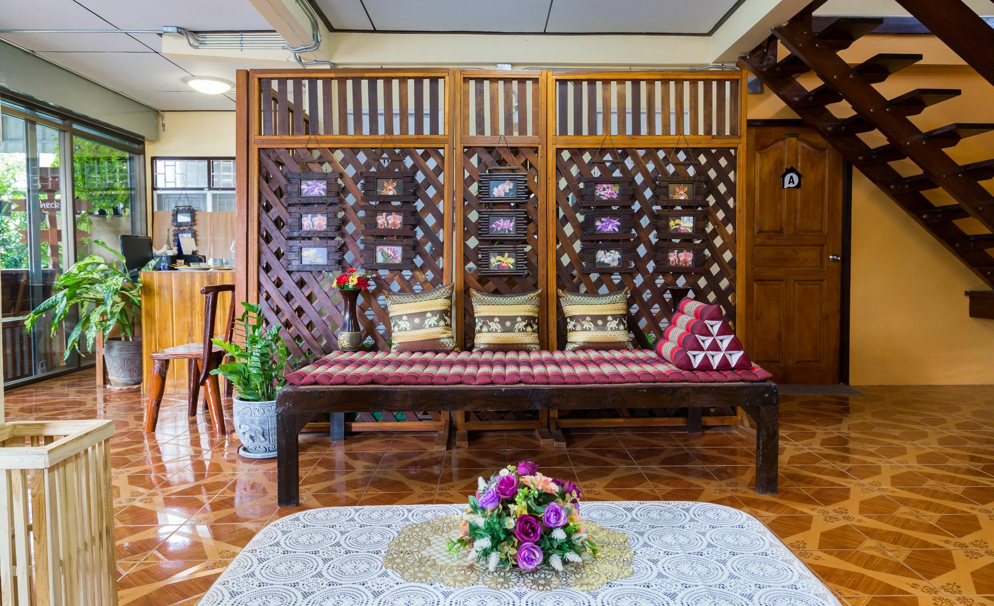 Banchan Hostel Ayutthaya Eksteriør billede
